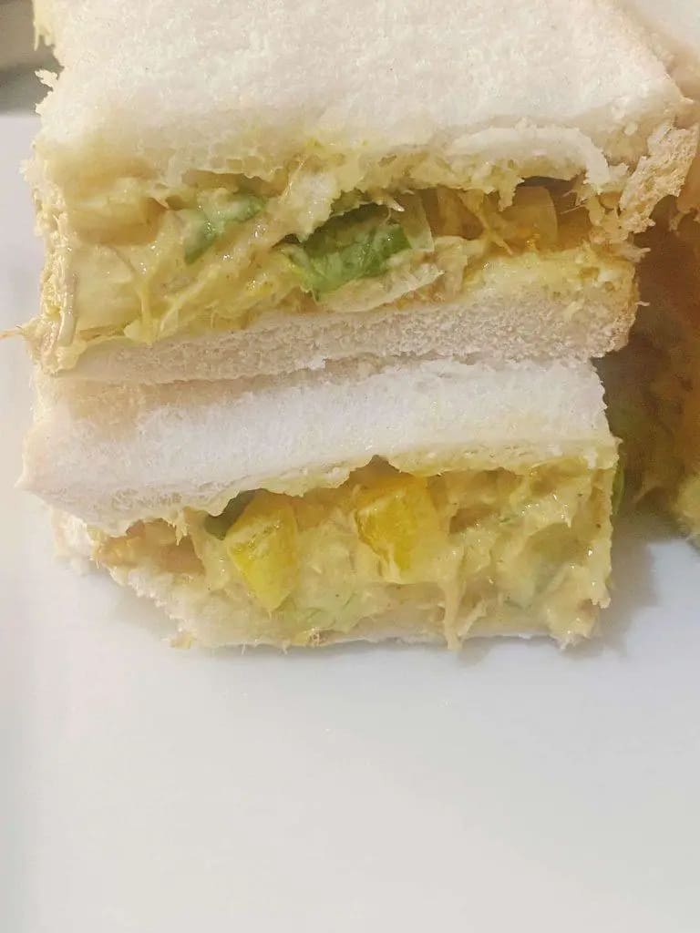 4ee75755 e5ae 457e a852 7252b394a582 768x1024 1